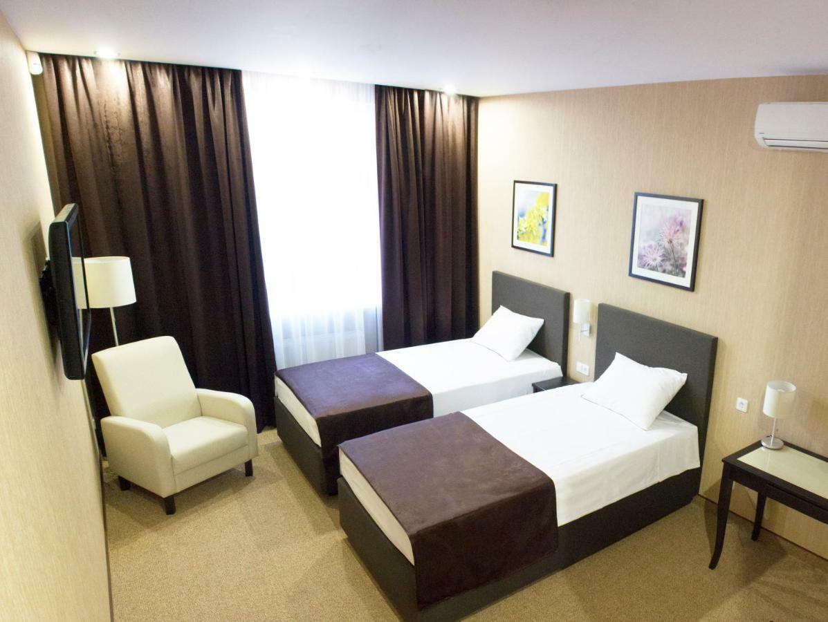 Al Mar Hotel Schaslyve Zewnętrze zdjęcie