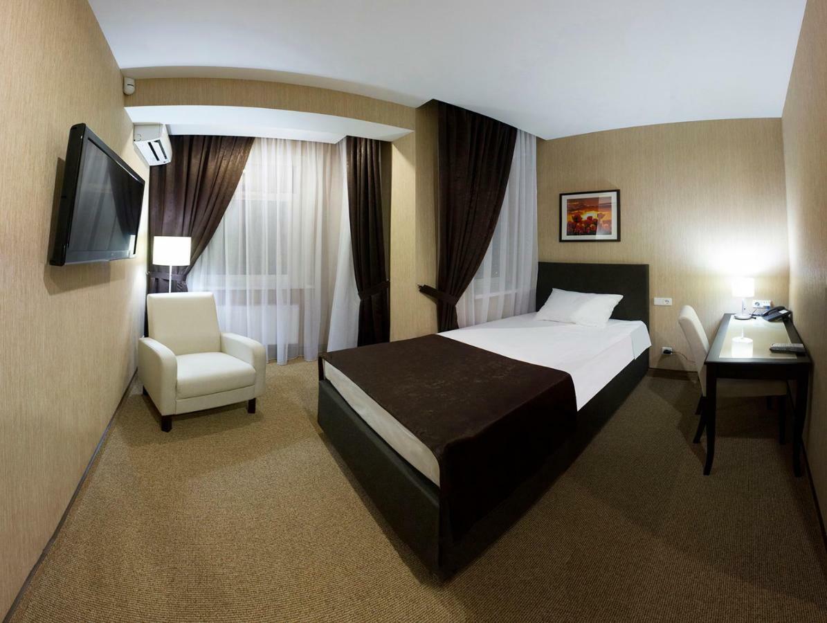 Al Mar Hotel Schaslyve Zewnętrze zdjęcie